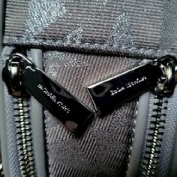 MK Signature Brooklyn, Mini Convertible Messenger Backpack, xs - Picture 6 of 16